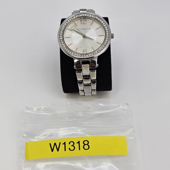 Liz Claiborne Women's Watch 35MM Gray Dial Gray Bracelet Band 5.75" New Battery - Picture 14 of 14